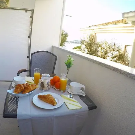 Adriatic House Hotel 3*
